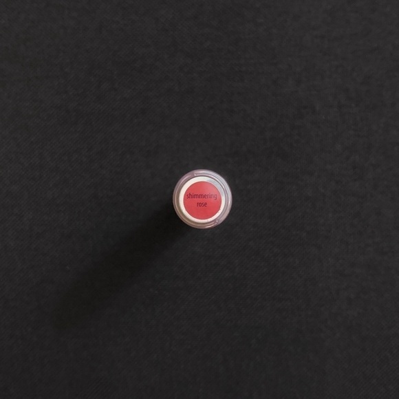 TARTE Shimmering Rose Maracuja Juicy Plumping Lip Oil Hydrating Gel to Oil Gloss - Picture 3 of 3